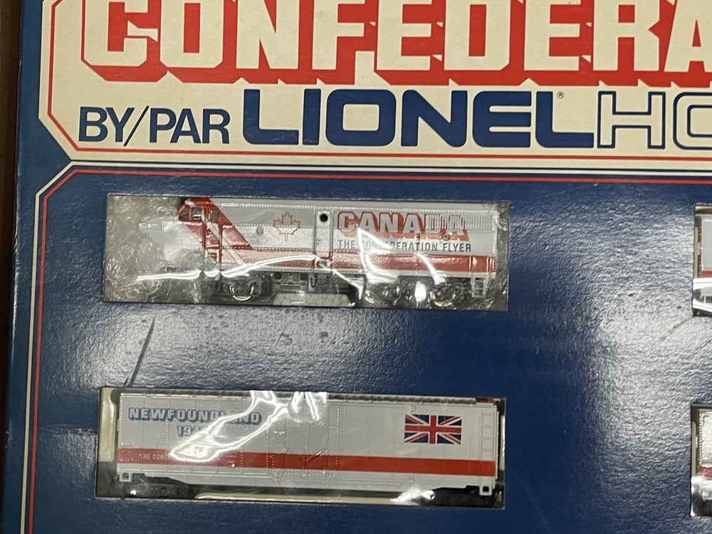 Lionel HO Canadian Release Confederation Flyer Train Set