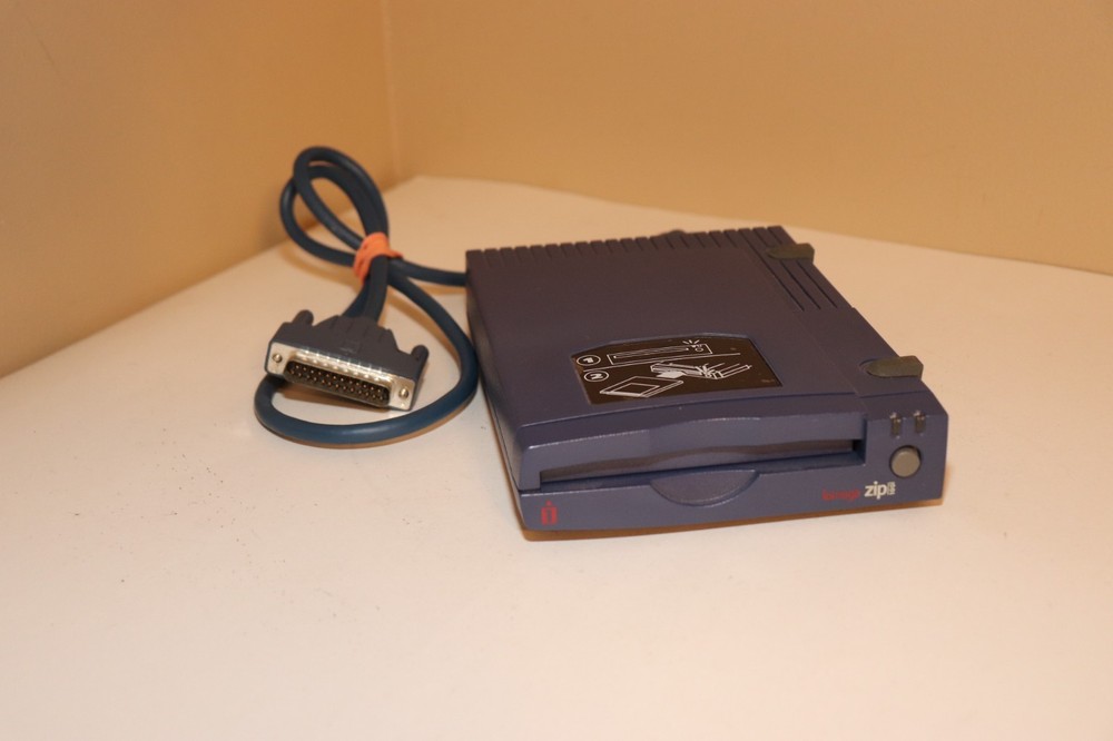 Iomega Zip 100 External Drive Untested
