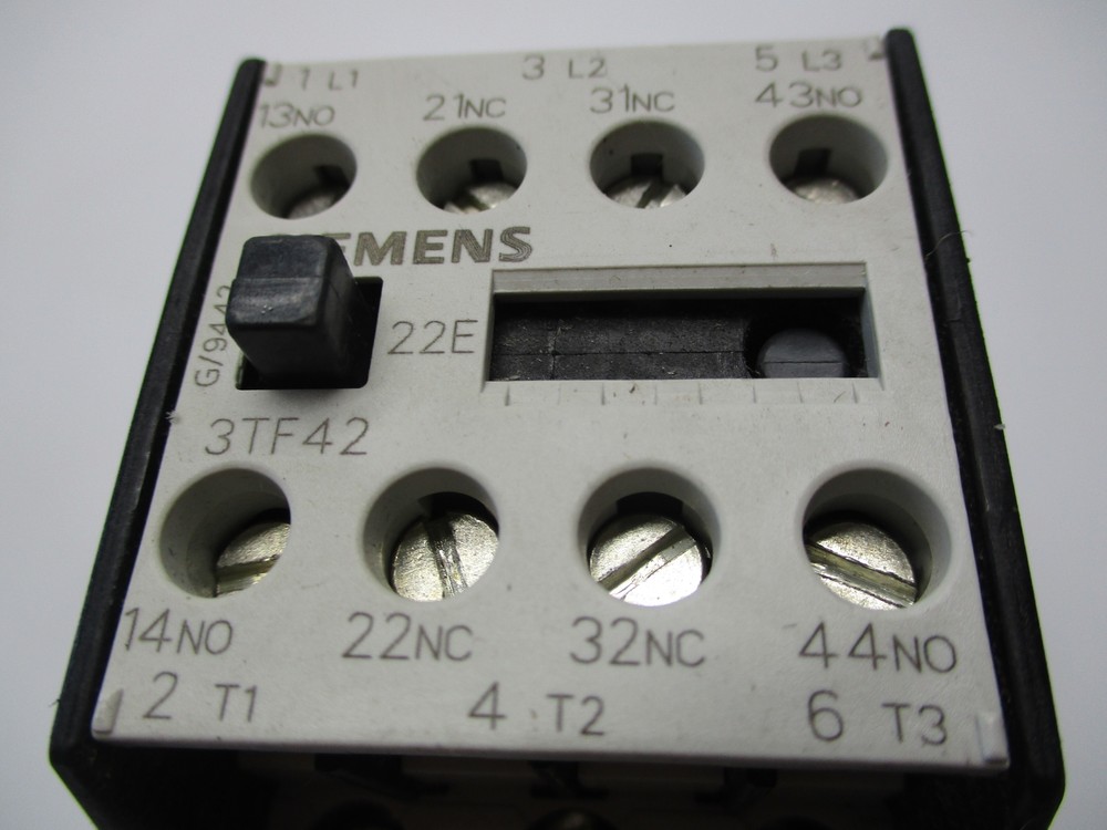 SIEMENS 3TF42 CONTACTOR NSNP