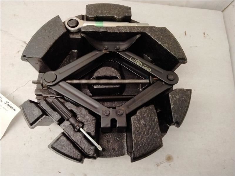 Jack w/Tool Kit For 2021 Impreza 2864480