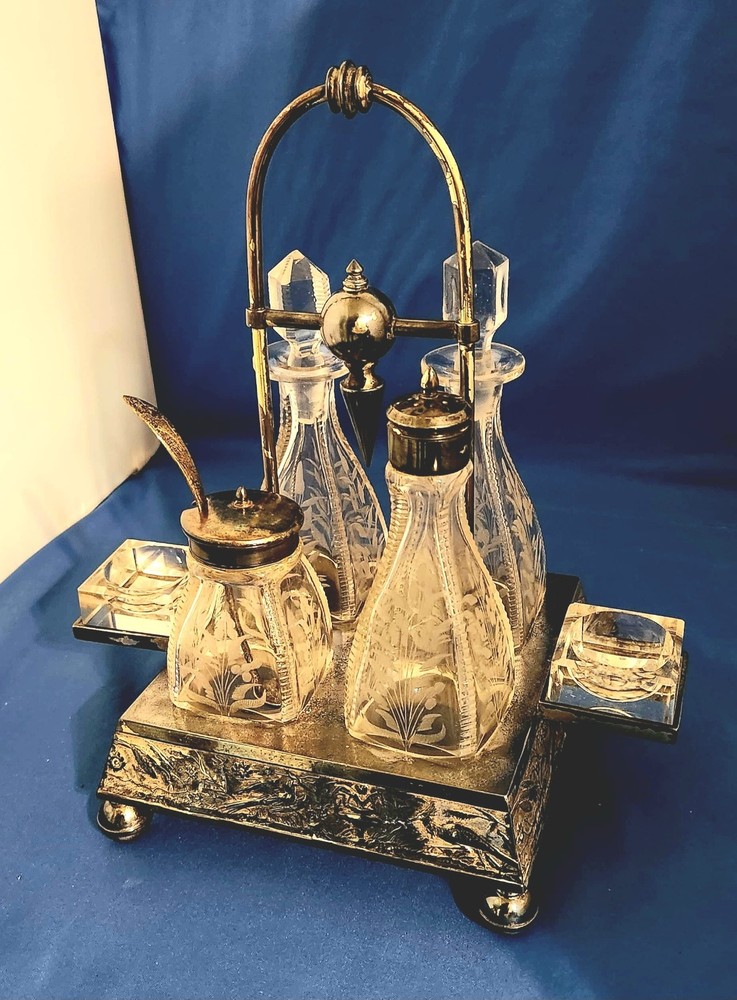 Antique Castor Cruet Set Meriden Comp. Silverplate 4 Etched Bottles & 2 Cellars