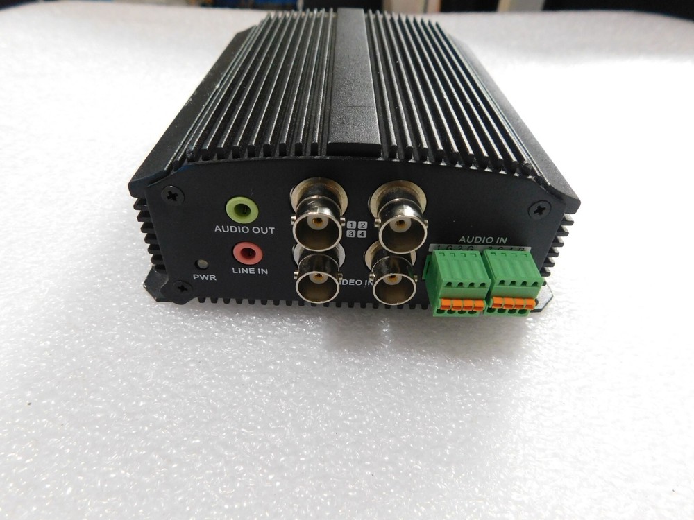Exacq Vision - Digital Video Server E-ADE4C POE/12V