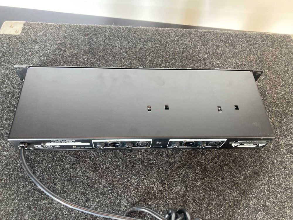 ART DUAL LEVELAR - 2 Channel - Open Box, Floor Model