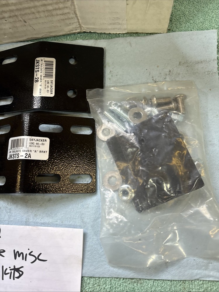 SKYJACKER TGSJK1 JK TAILGATE SAVER 452