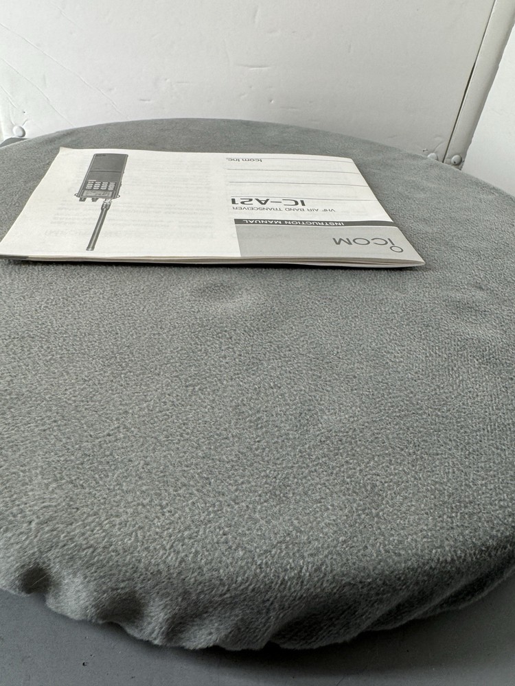 Icom IC-A21 ORIGINAL Instruction Manual In Good Condition.