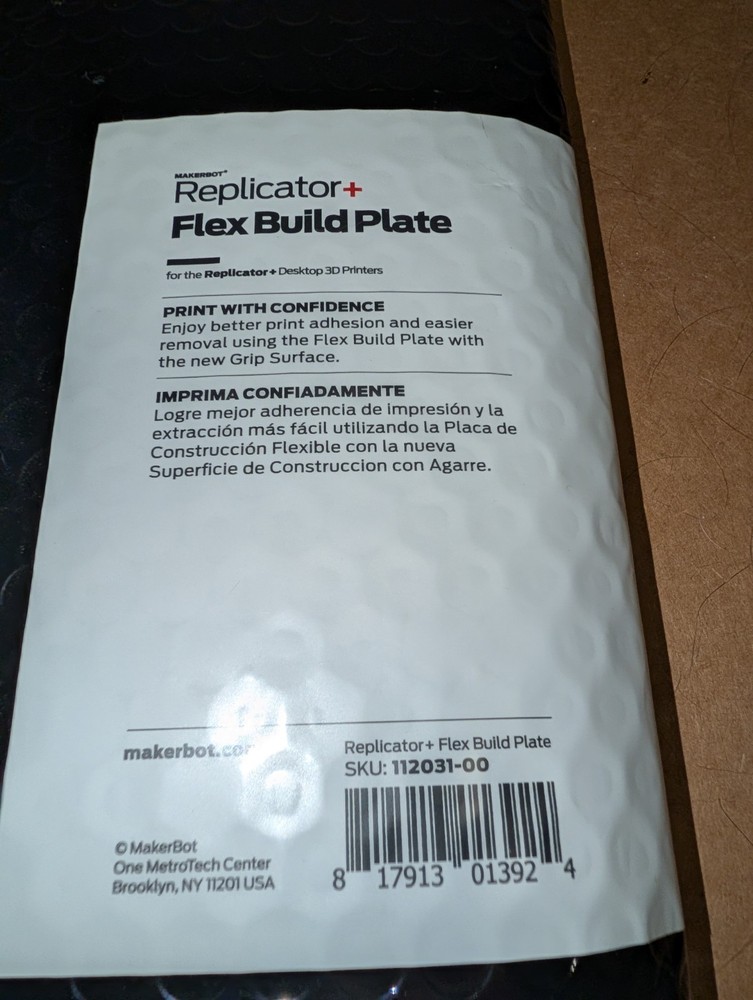 MakerBot Replicator+ Flex Build Bendable Plate Kit with Grip Surface Black