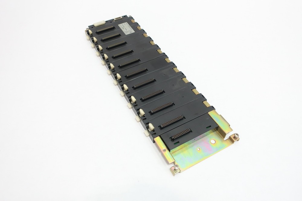 Omron C200HW-BI101 Base Unit