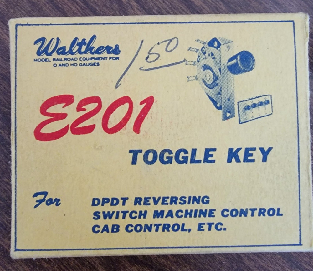 Vintage Walthers HO E201 Toggle Key Complete