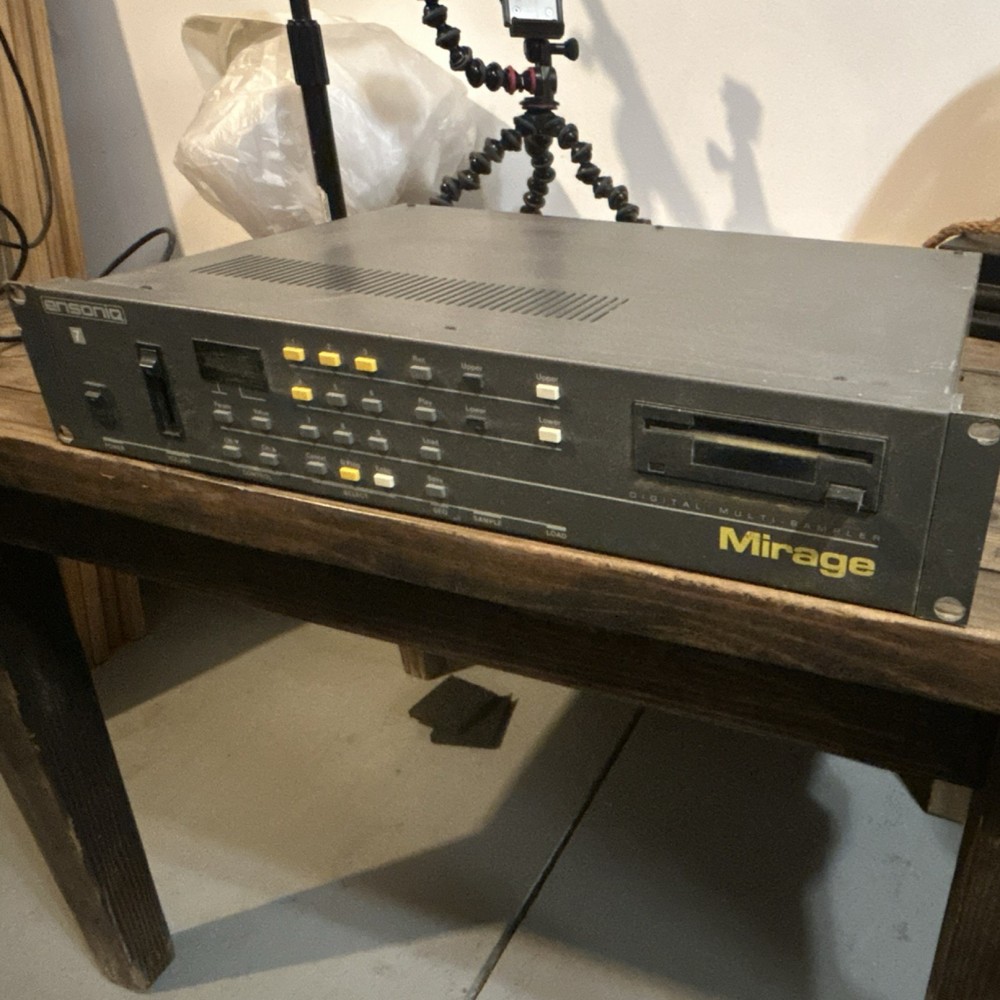 Ensoniq Mirage Multi-Sampler Digital Rackmount Sampler MIDI Floppy Drive