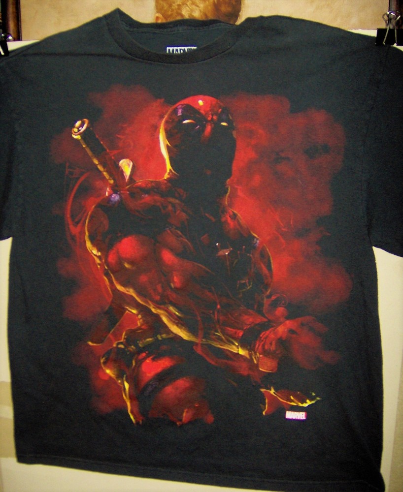 DEADPOOL Dramatic  Pre Worn T-Shirt Marvel Comics Size LARGE Very COOL