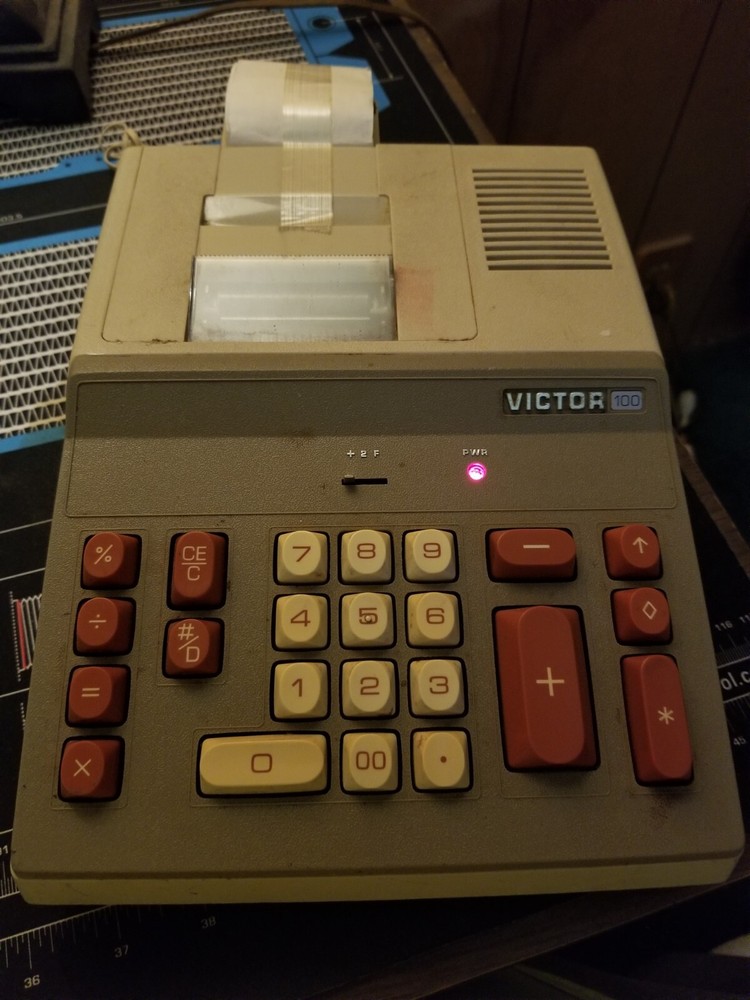 Vintage 1970’s Working Victor 100  Adding Machine Printing Calculator