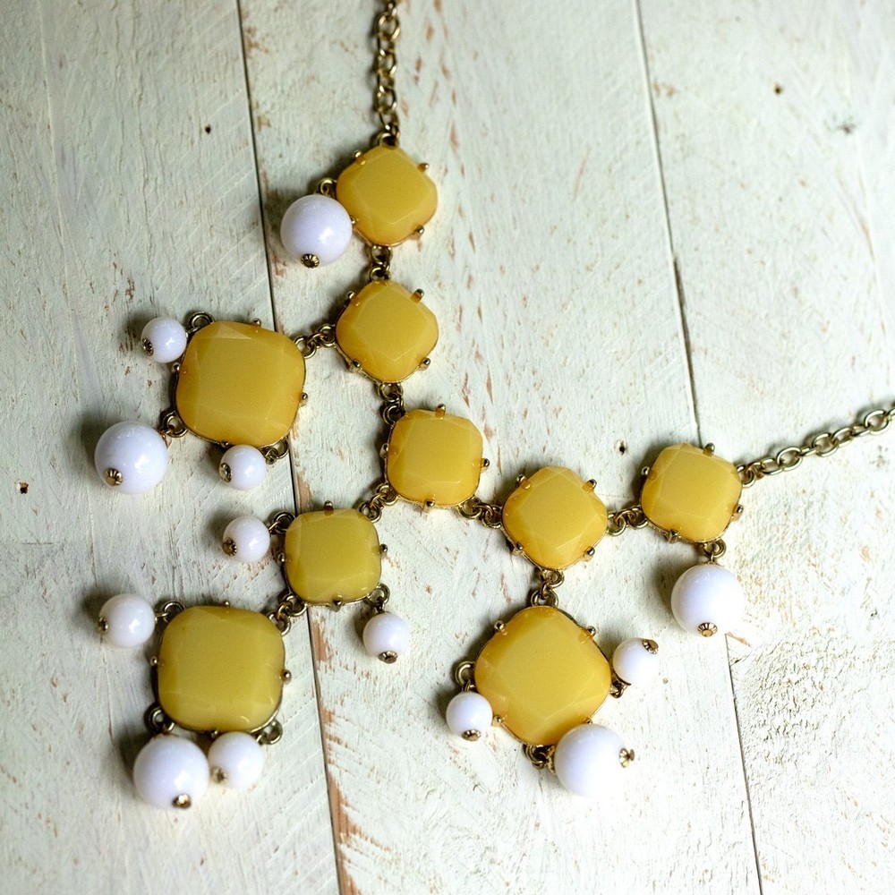 Yellow Vintage Mod Style, Chunky Necklace