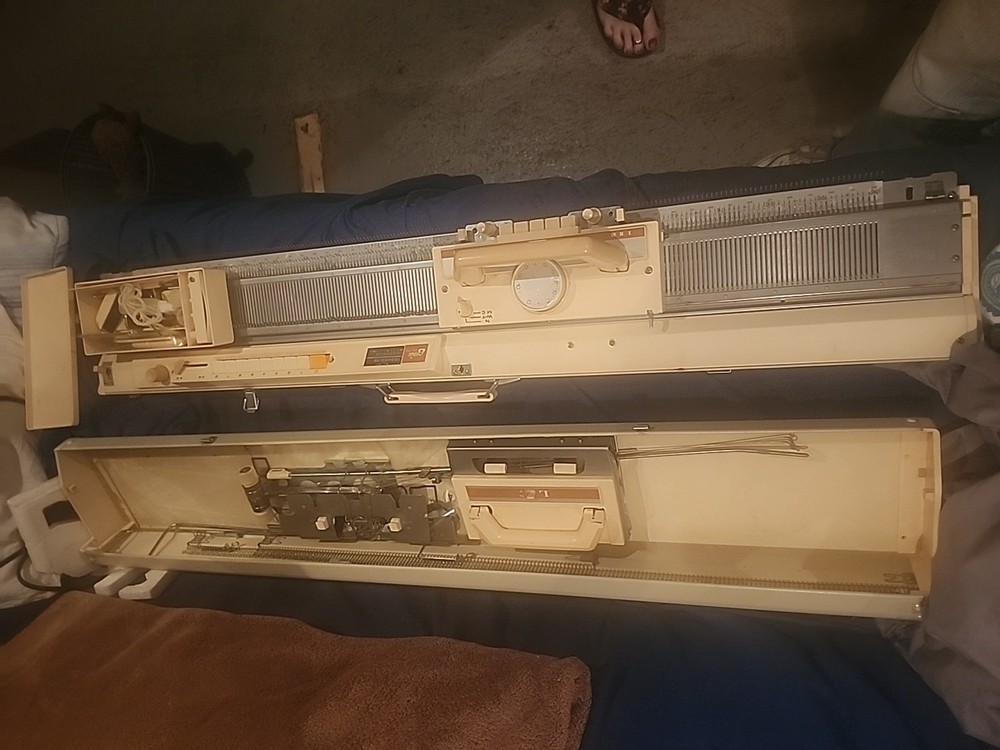 Knitting Machine Good Condition Vitinage Knitting Machine