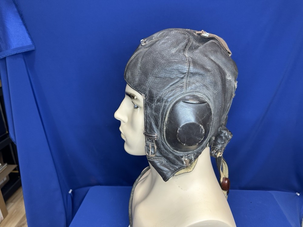 WW2 German Flight Cap With Mic And Speaker Barn Find