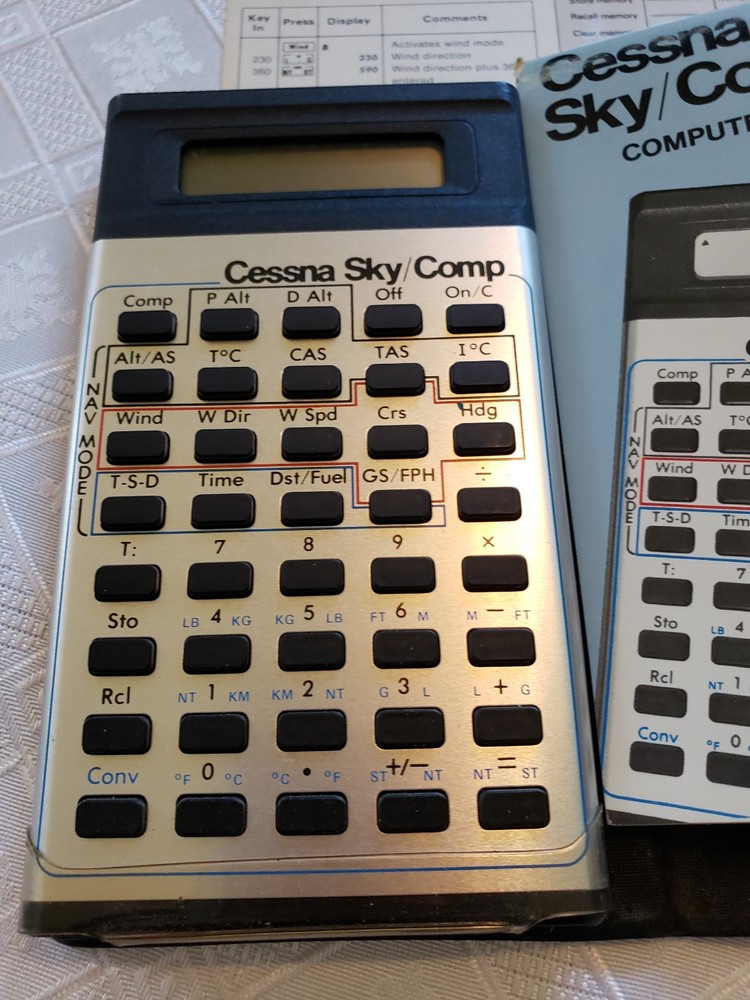 Jeppesen Cessna Sky/Comp Pilot Computer memory jogger in Case