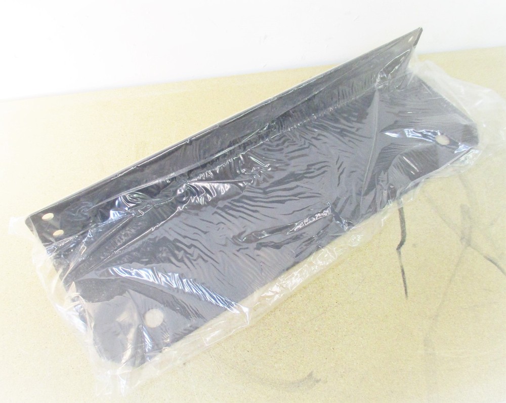 APC NetShelter AR203 Mounting Brackets New