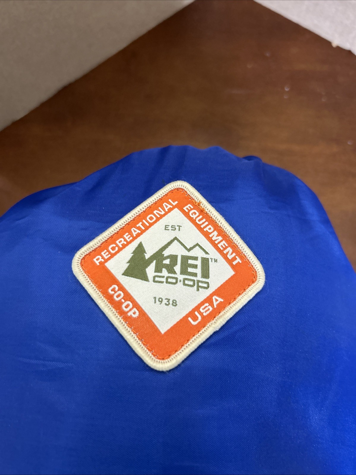 REI Outdoor Blanket-Fleece and Waterproof Bottom Fabric-Blue/White Plaid 70”x54”