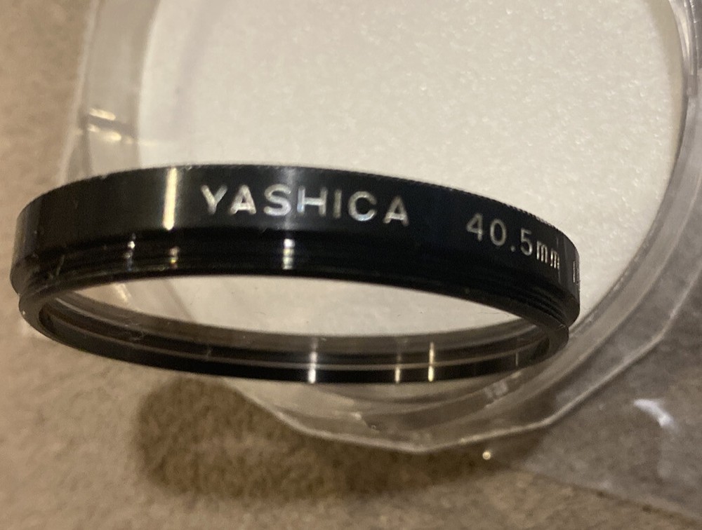 YASHICA 40.5mm 1A Skylight Filter w/ Case