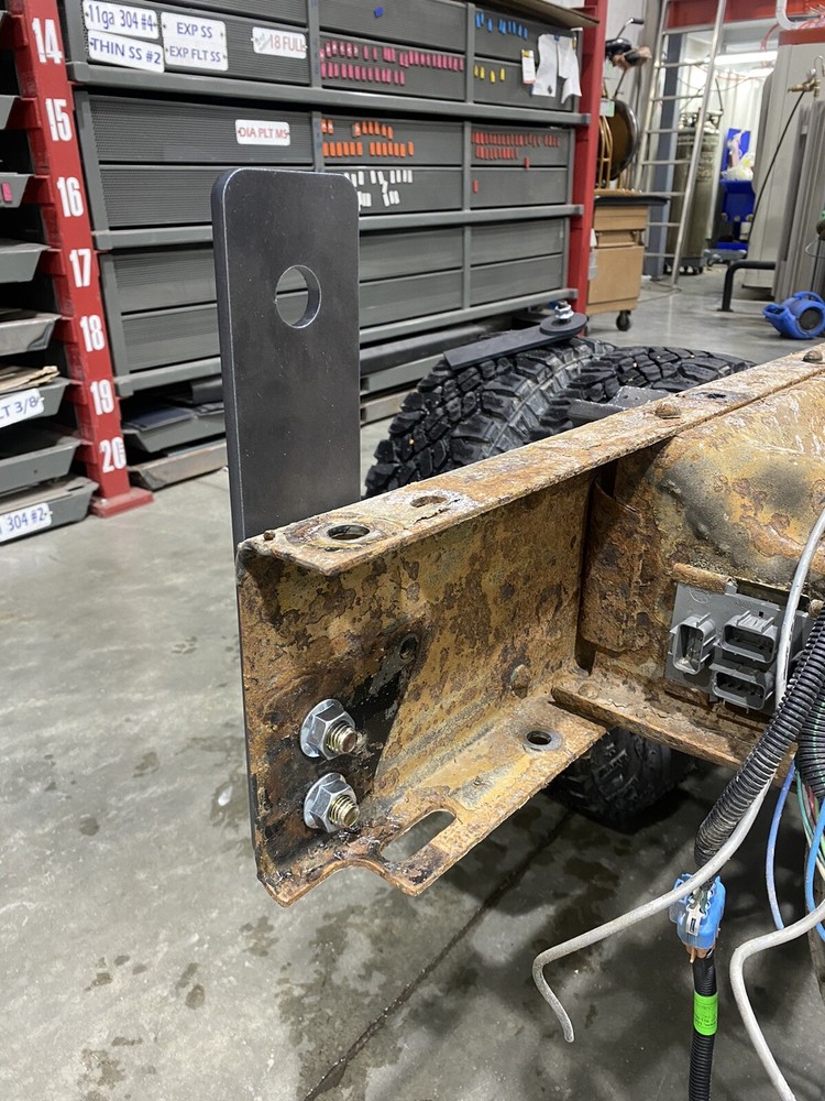 Flatbed Bracket Kit for 2007 Chevy/GMC 3500 - Reliable Mounting Solution