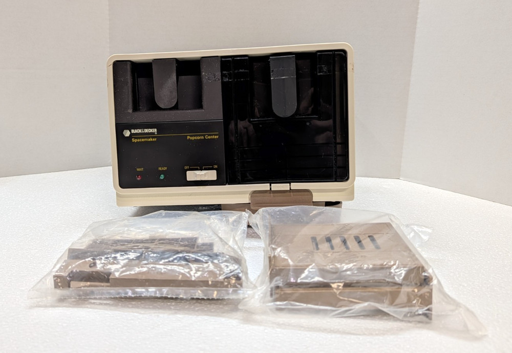 Black & Decker Spacemaker Popcorn Center SCP100 Under Counter Machine Vintage