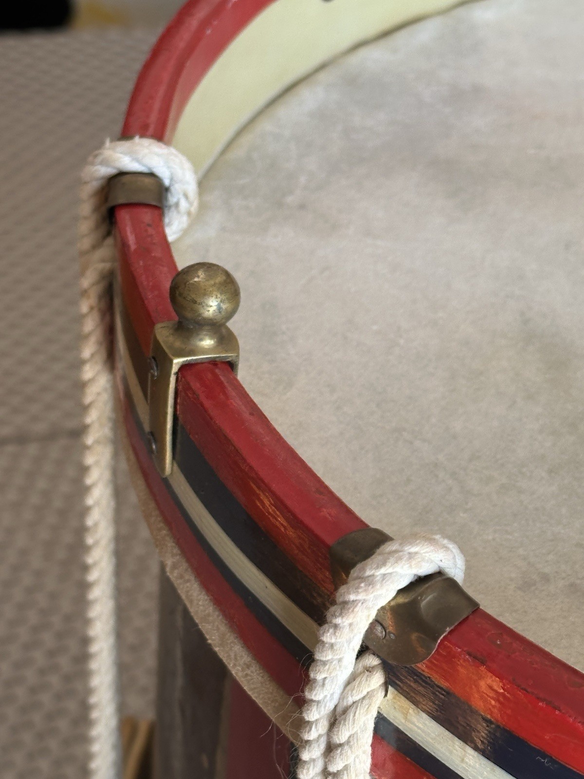 WWII Royal Air Force "Dieu Et Mon Droit" Red White & Blue War Side Drum