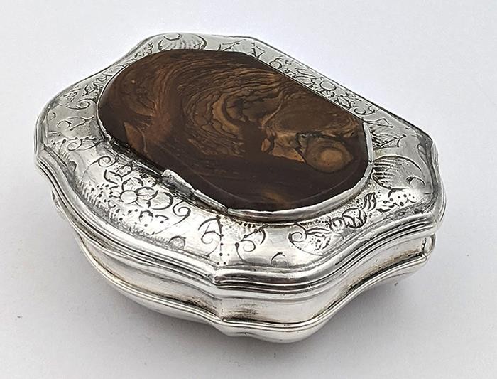 GEORGIAN SOLID SILVER & AGATE SNUFF BOX 18TH CENTURY