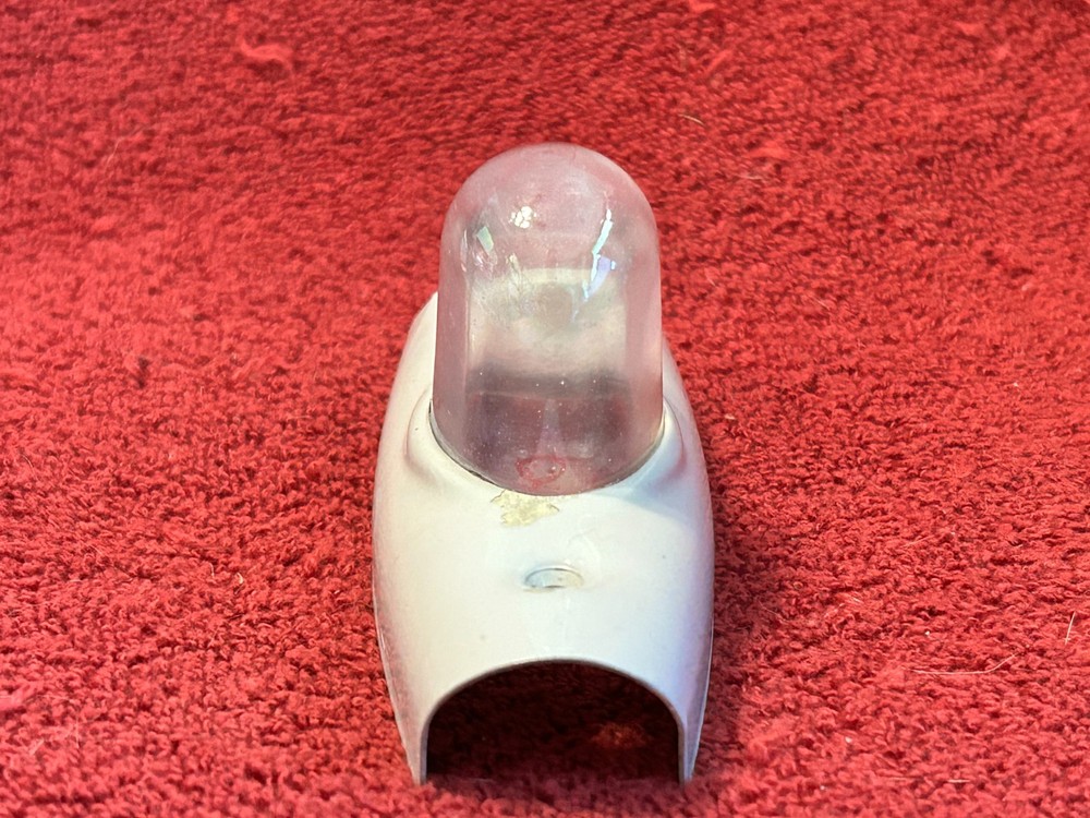 LENS AND SHIELD FOR AIRCRAFT NAVIGATION POSITION LIGHT