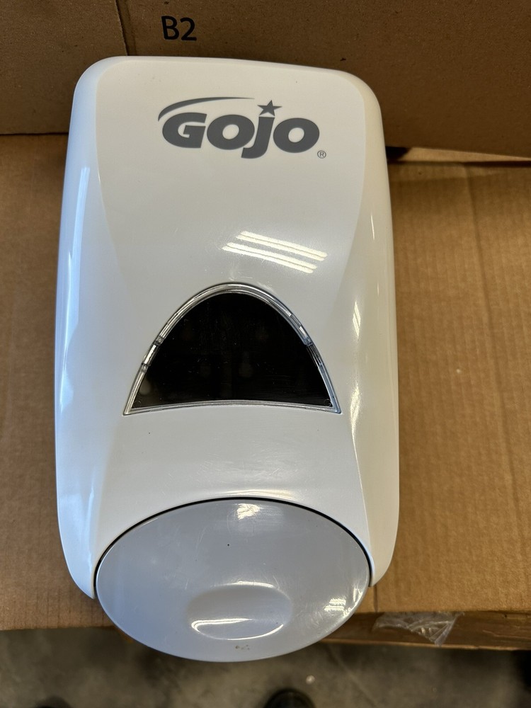 GOJO Soap Dispenser Gray Great For Work place!