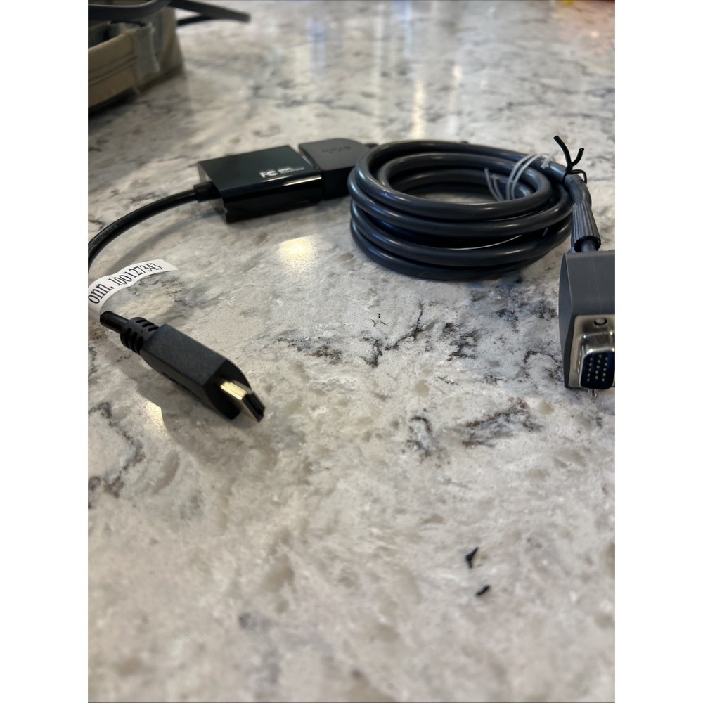 Panasonic PT-LC76U, LCD Projector, Tested, see Video with cords