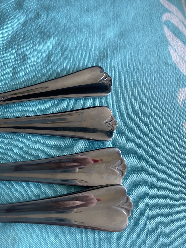 4 Pcs Rogers Co Country Shell Dinner Forks Stainless Flatware