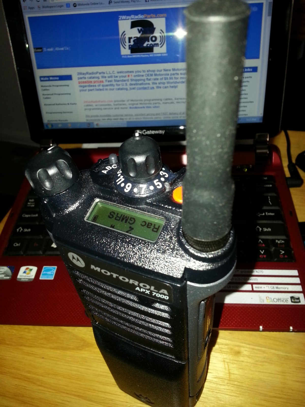 Short STUBBY Black Antenna for MOTOROLA APX8000 VHF (136-174), UHF (400-520) GPS