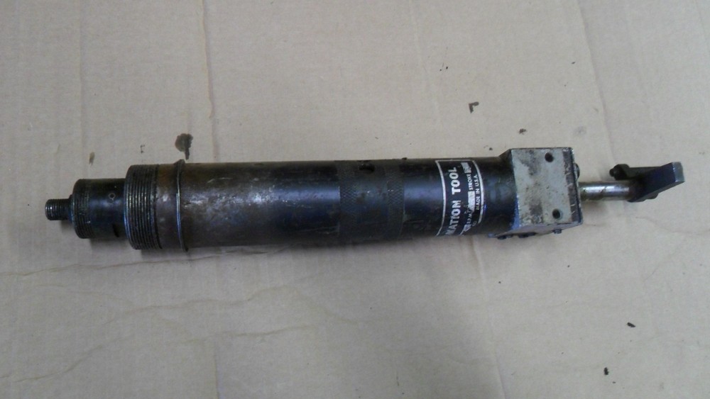 Aro 8255 Pneumatic Drill Self Feeding Untested