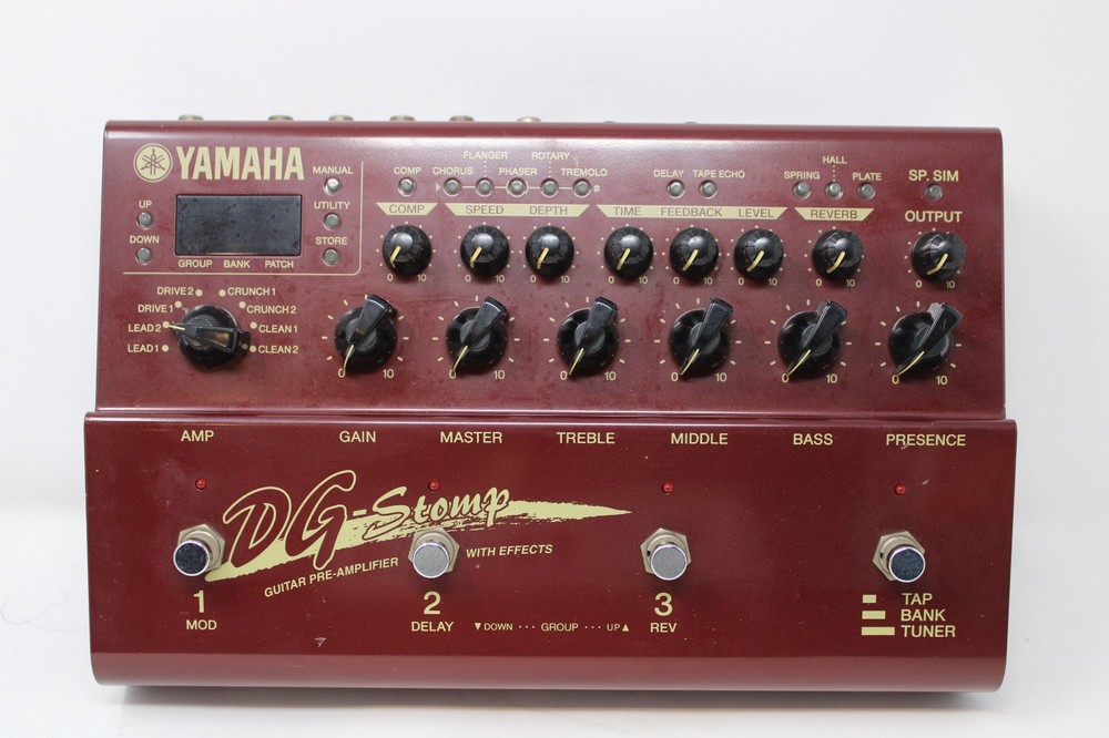 Yamaha DG-Stomp guitar pre-amplifier with multi-effects