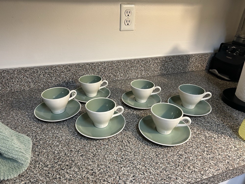 Harkerware Ivy Wreath Complete Set for 6 PLUS Serving Dishes