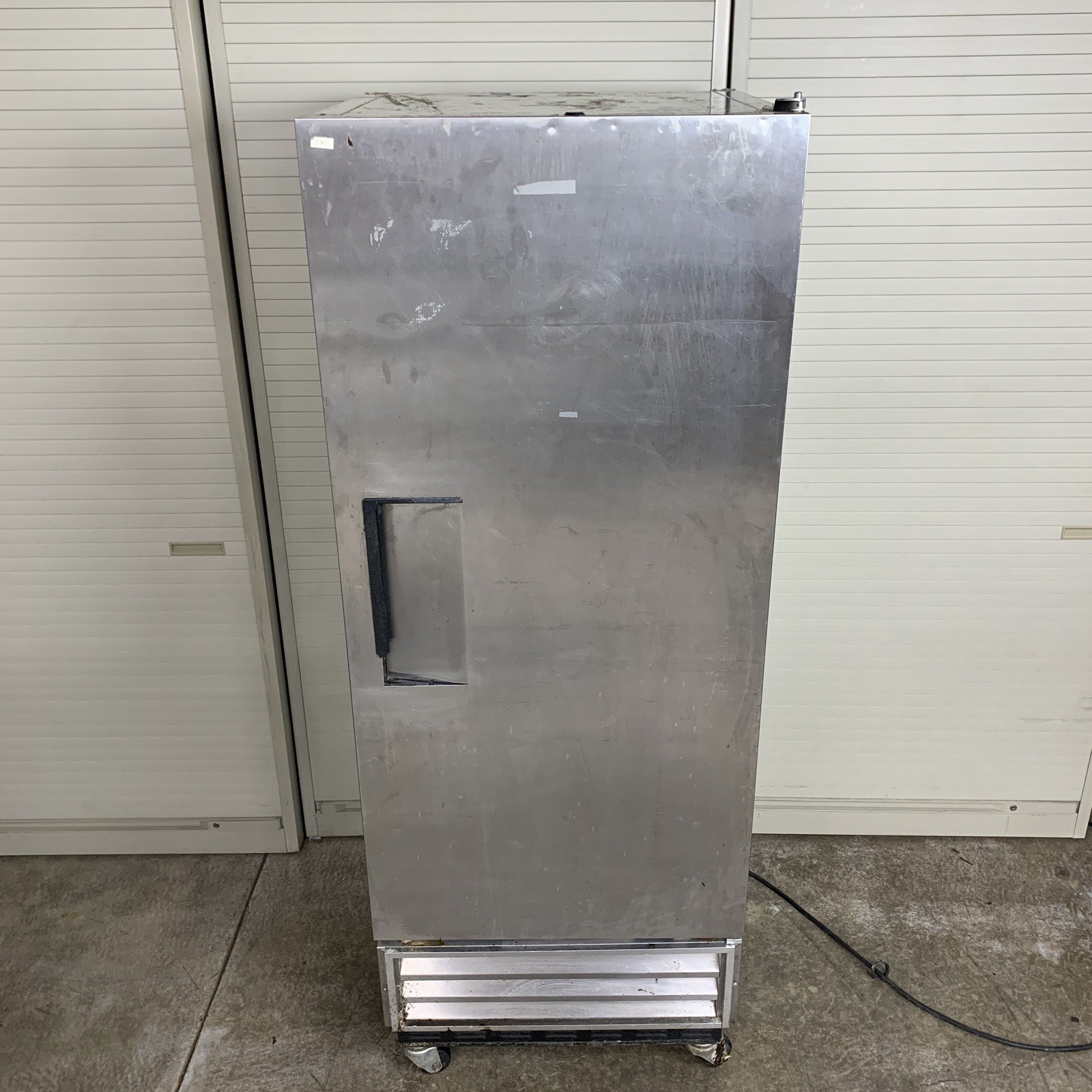 True T-12 Reach In Refrigerator Tested