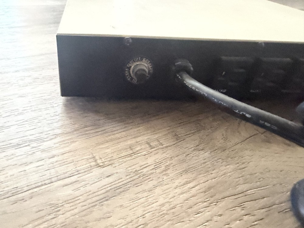 Vintage Computer Power Controller 5 Outlet Surge Protector, Works Great!