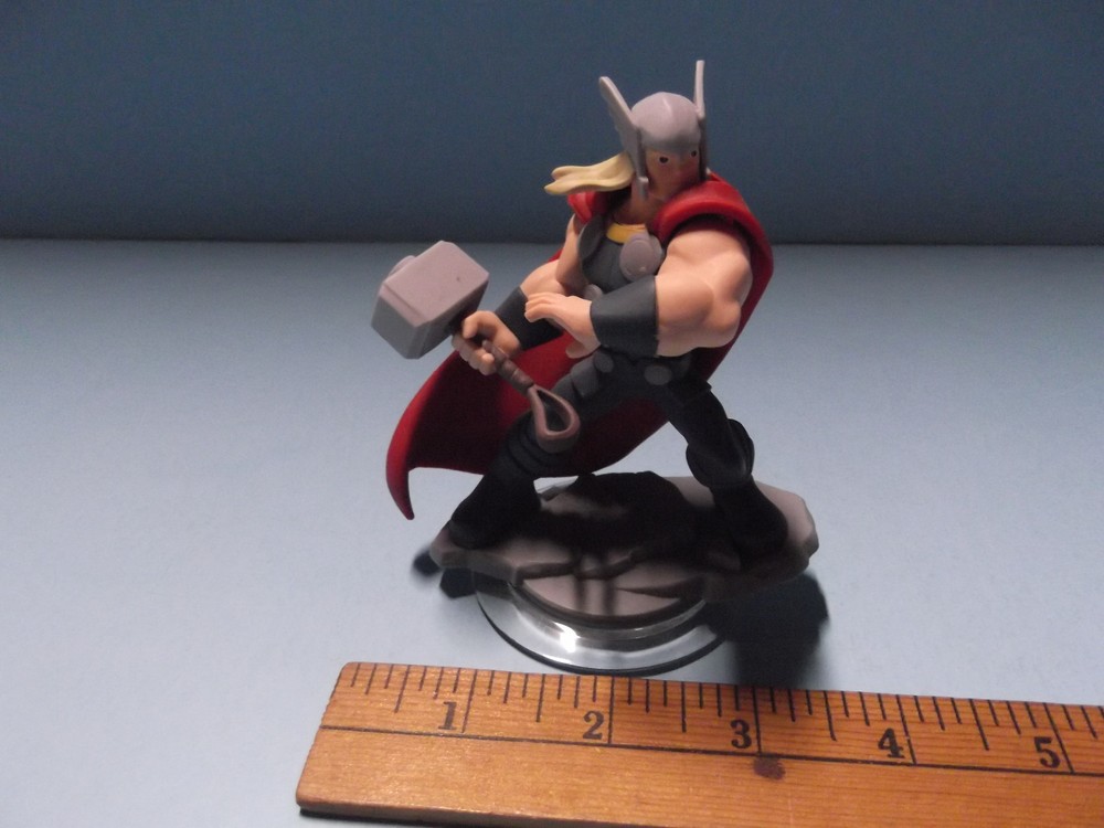DISNEY INFINITY 2.0 Marvel Avengers Thor 4"in Figure