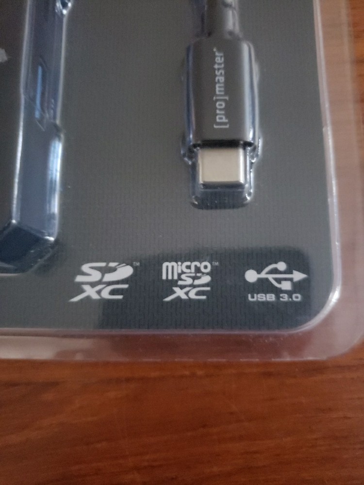 Promaster USB-C Card Reader and Hub for SD and microSD #4041