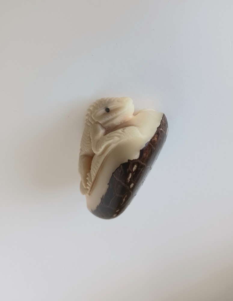 Vintage Hand Carved Tagua Nut Lizard