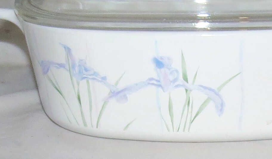Corning Ware Shadow Iris A-2-B 2 Litre Square Lidded Casserole