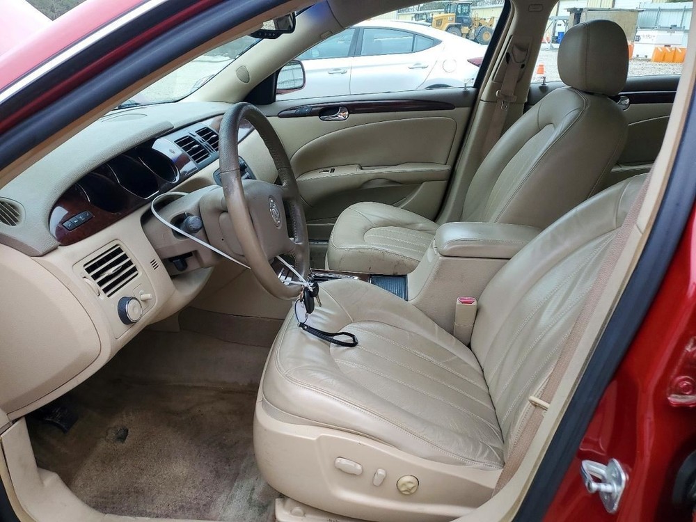 LUCERNE 2006 Glove Box 5014774