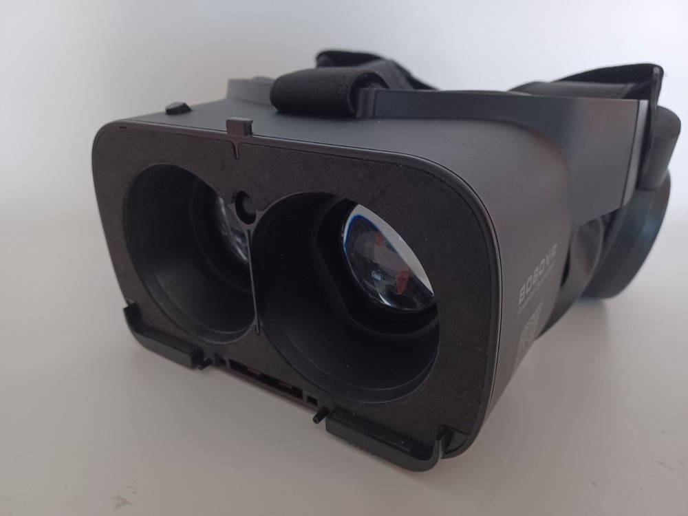 Bobovr Z6 Black Full Screen Adjustable Foldable Wireless Virtual Reality Headset