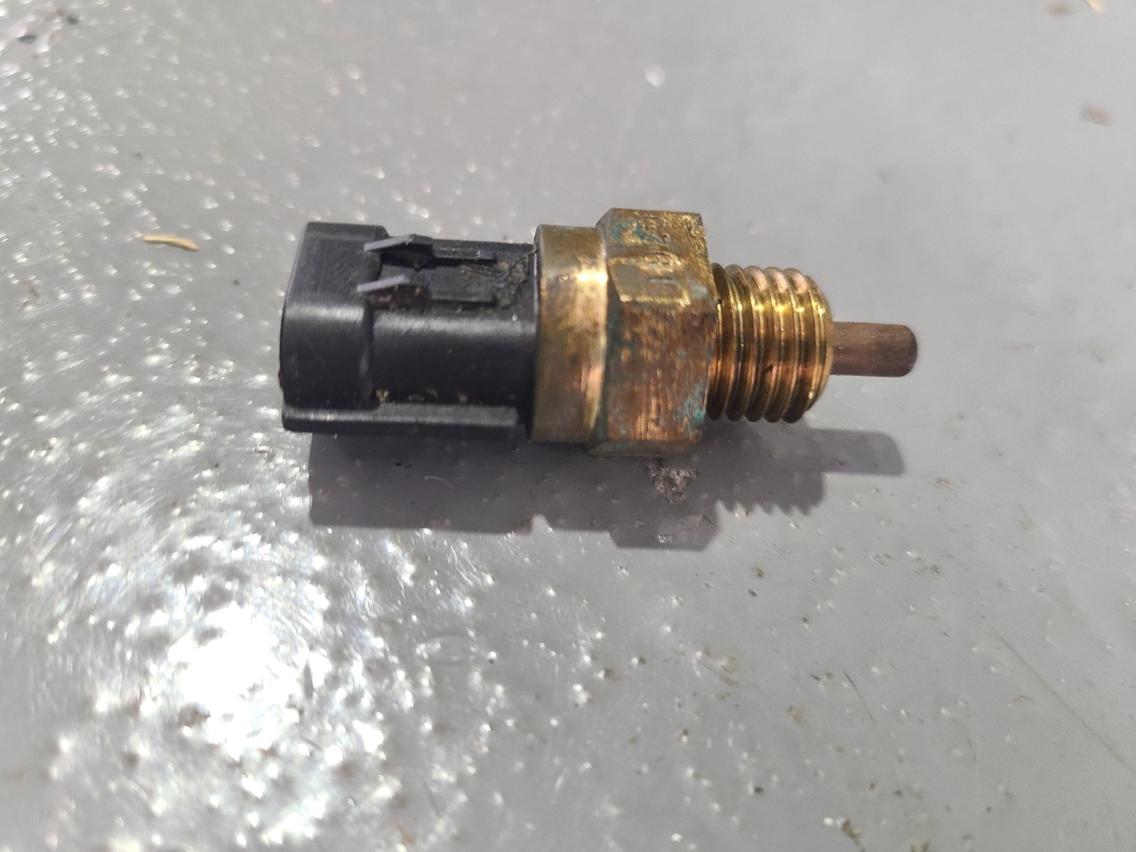 KAWASAKI AIR TEMP SENSOR ULTRA 250 260 300 310 ULTRA300X 15f MANIFOLD 21176-1086