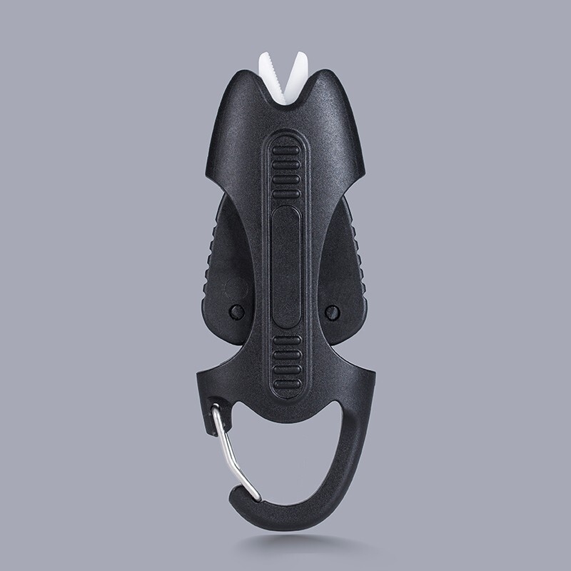 OLDE FLY SHOP FLYLINE CUTTERS, RETRACTABLE SERRATED EDGE CERAMIC SCISSORS