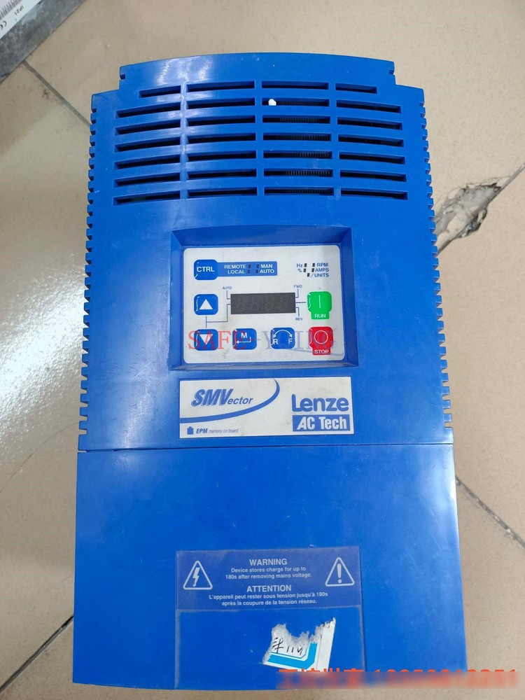 One Lenze ESV153N04TXB Inverter used