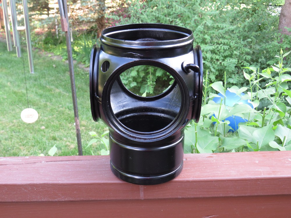 4 WAY RAILROAD LANTERN HOUSING NICE CONDITION