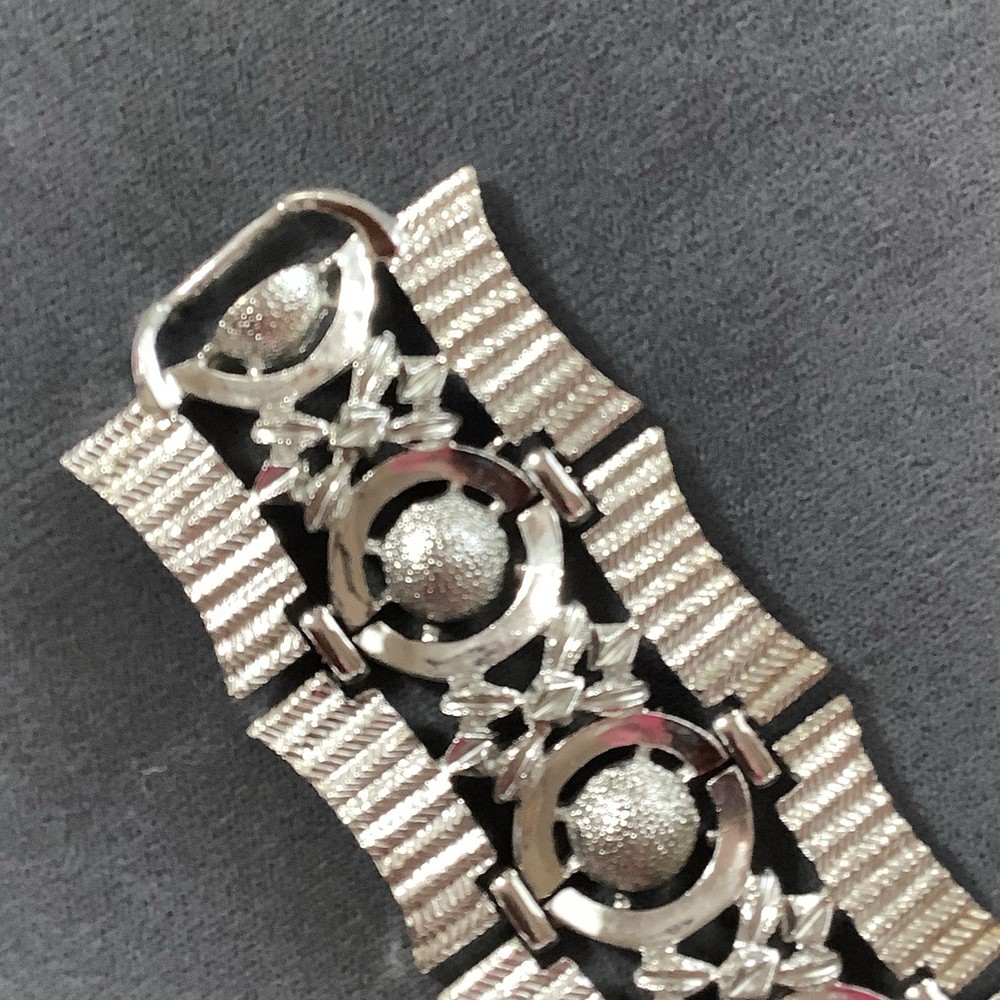 Vintage Silvertone Link Bracelet From 1950’s