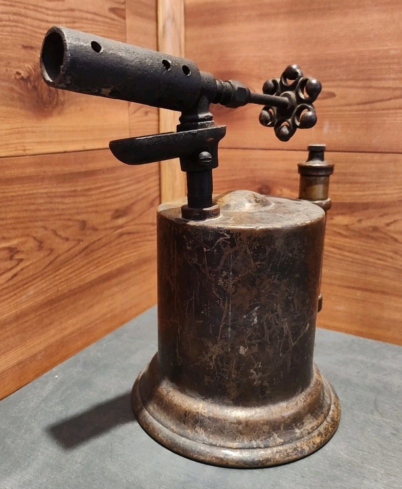 1 ANTIQUE BRASS BLOW TORCH NICE STEAMPUNK DECOR