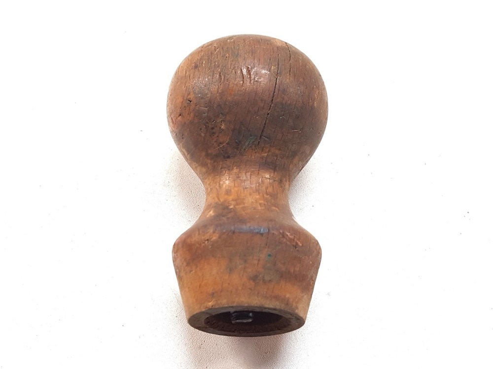 4436 Stanley No. 40; Front Knob