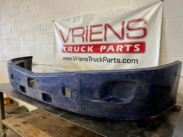 PETERBILT COMPLETE PETERBILT 579 BUMPER ASSEMBLY